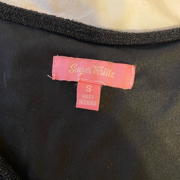 Black Glittery Y2K keyhole top - Picture 4 of 6